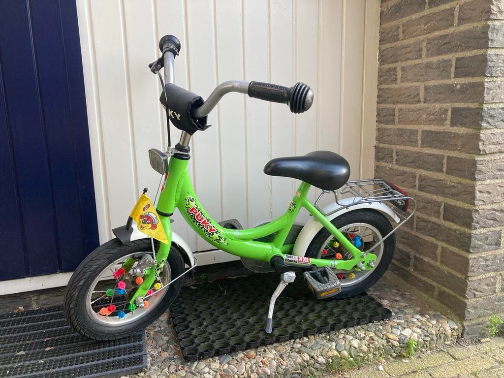 Puky kinderfietsje groen met zijwieltjes, Fietsen en Brommers, Ophalen, Gebruikt, Minder dan 16 inch, Zijwieltjes