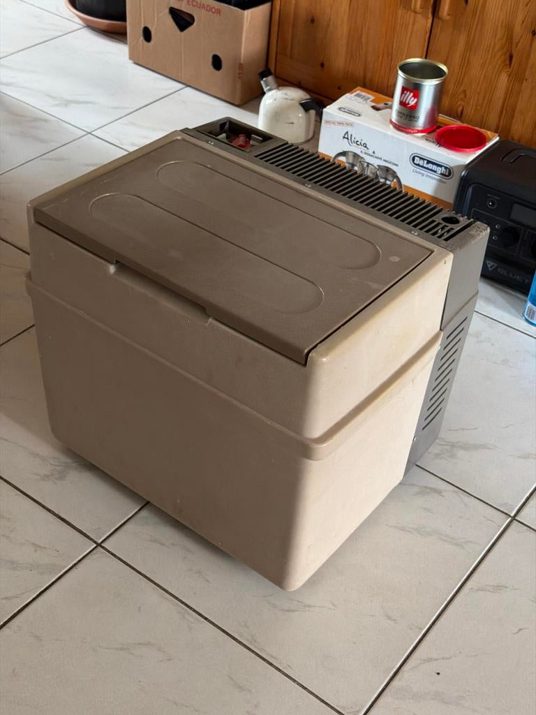 Electrolux absorptie camping koelkast - Ideaal voor onderweg, Ophalen, Gebruikt, Koelbox, Elektrisch
