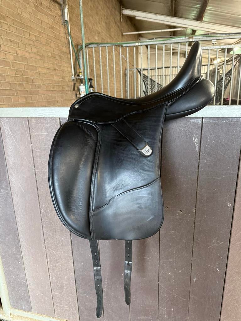 Zeer nette bates isabel werth, Dieren en Toebehoren, Paarden en Pony's | Zadels, Ophalen of Verzenden, Zo goed als nieuw, Dressuur