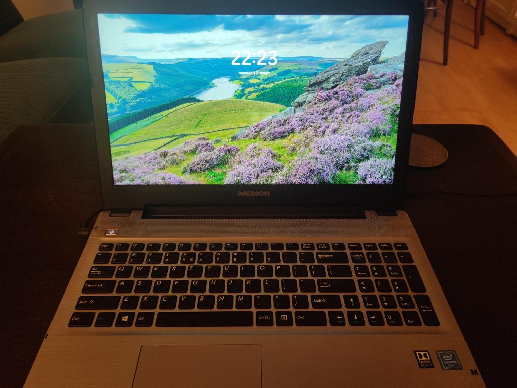 Medion Akoya Laptop Model E6421 (SPOTPRIJS!), Ophalen, 2 tot 3 Ghz, SSD, 4 GB