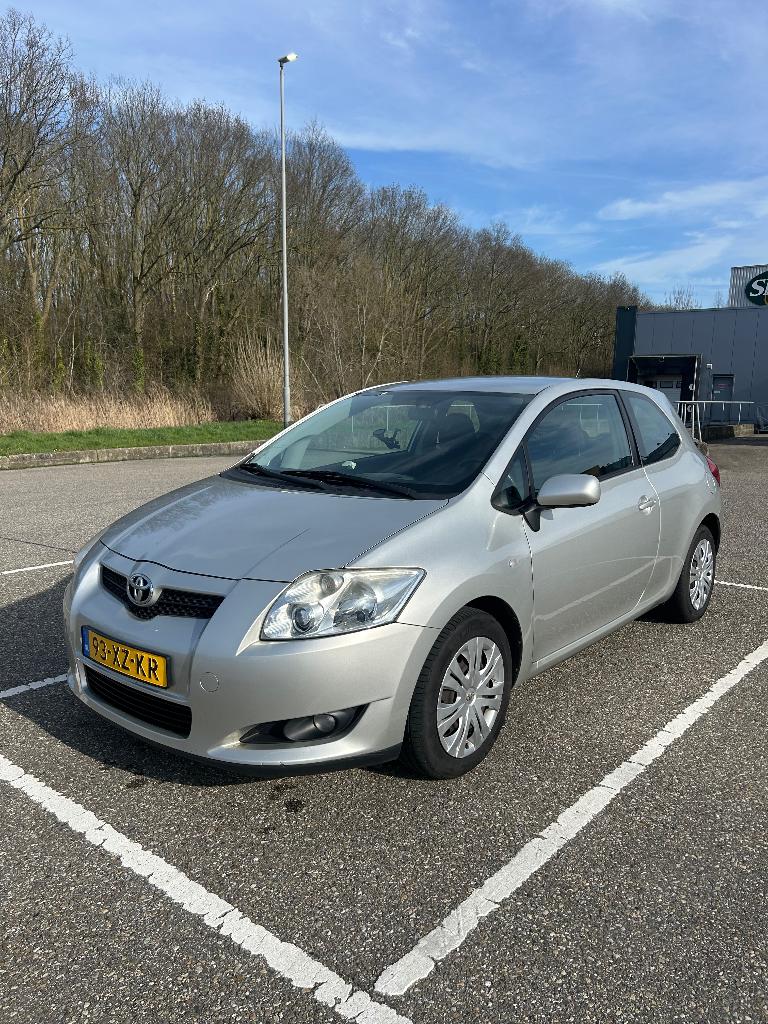 Toyota Auris Grijs | Trekhaak | L.M. Velgen | 3e eigenaar, Auto's, Toyota, Voorwielaandrijving, 450 kg, 4 cilinders, 123 pk