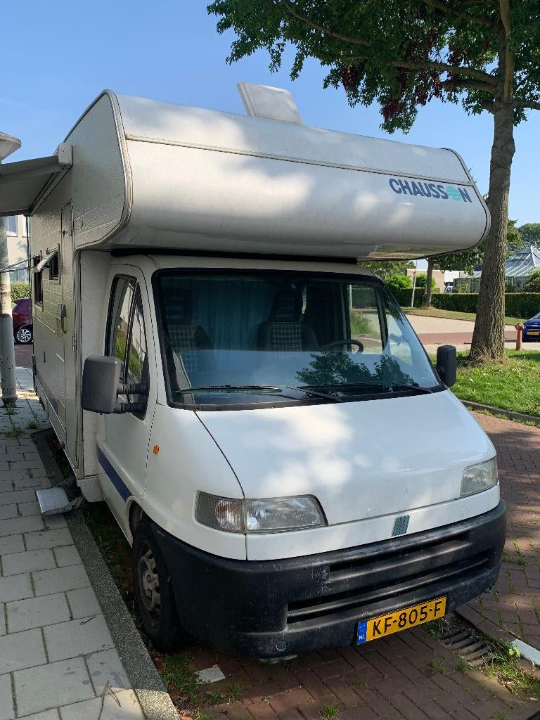 Frisse Alkoofcamper Fiat Ducato NIEUWE APK tot april 2027, Caravans en Kamperen, Campers, Standaard zit, Fiat, Particulier, 5 tot 6 meter