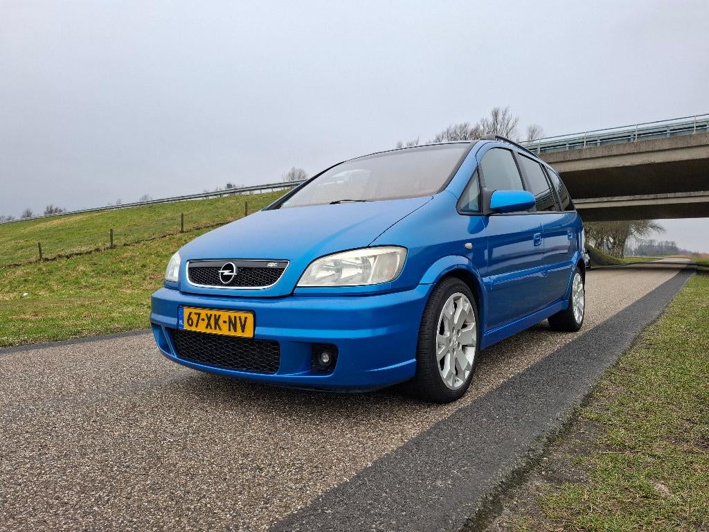 Opel zafira a OPC, arden blue, nwe apk, standkachel etc., Auto's, Opel, Voorwielaandrijving, 1998 cc, 1440 kg, Blauw