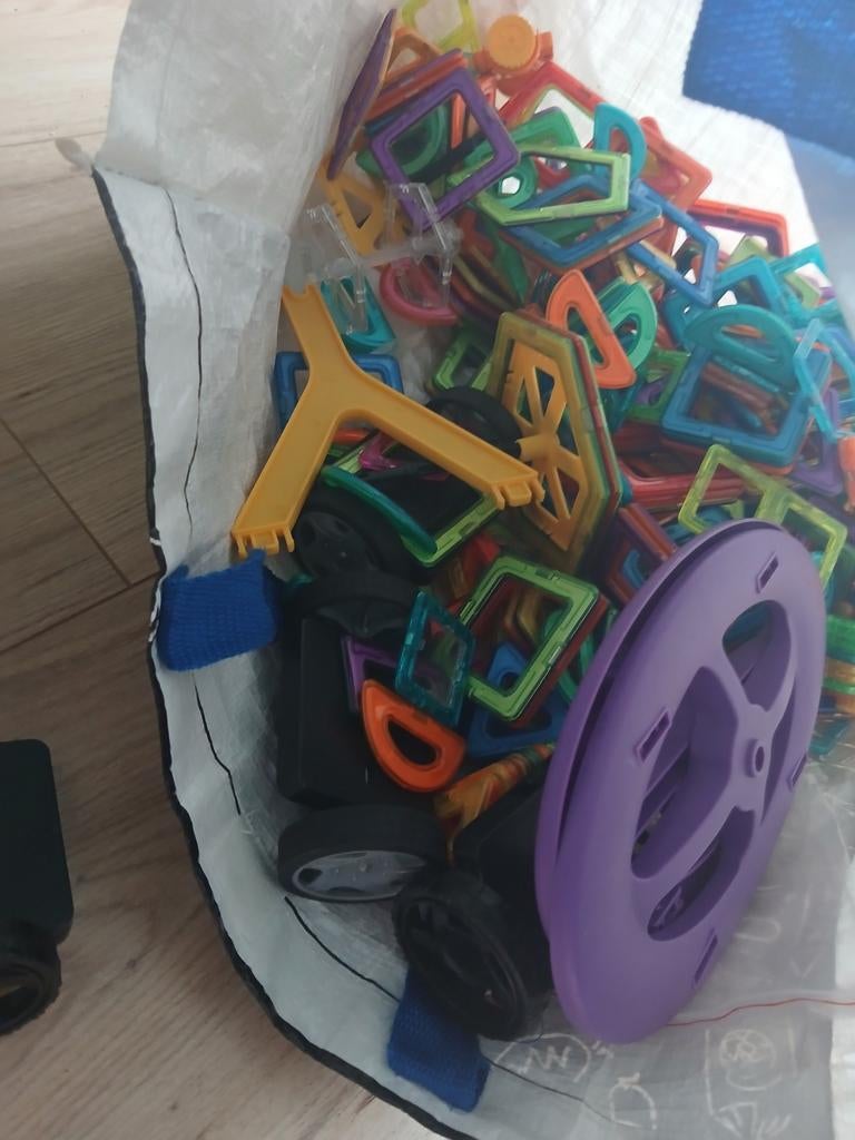 Magneet speelgoed - Bouw van alles!, Kinderen en Baby's, Speelgoed | Bouwstenen, Ophalen of Verzenden, Gebruikt, Overige merken