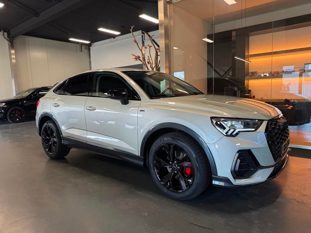 Audi Q3 SPORTBACK 35 TFSI S line Edition 2023 Keyless ACC To, 4 cilinders, 150 pk, Bedrijf, 1470 kg
