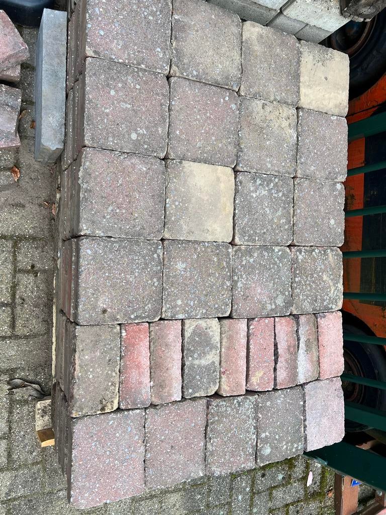 Gratis kasseien (cobblestones) - 9m2 beschikbaar, Gebruikt, Klinkers, Beton, 5 tot 10 m²