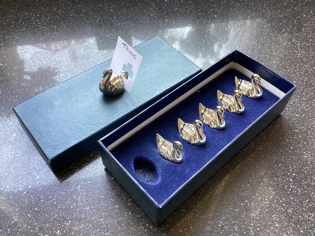 Set van 6 zwanen naamkaart houdertjes in originele doos, Overige materialen, Overige typen, Ophalen of Verzenden, Zo goed als nieuw