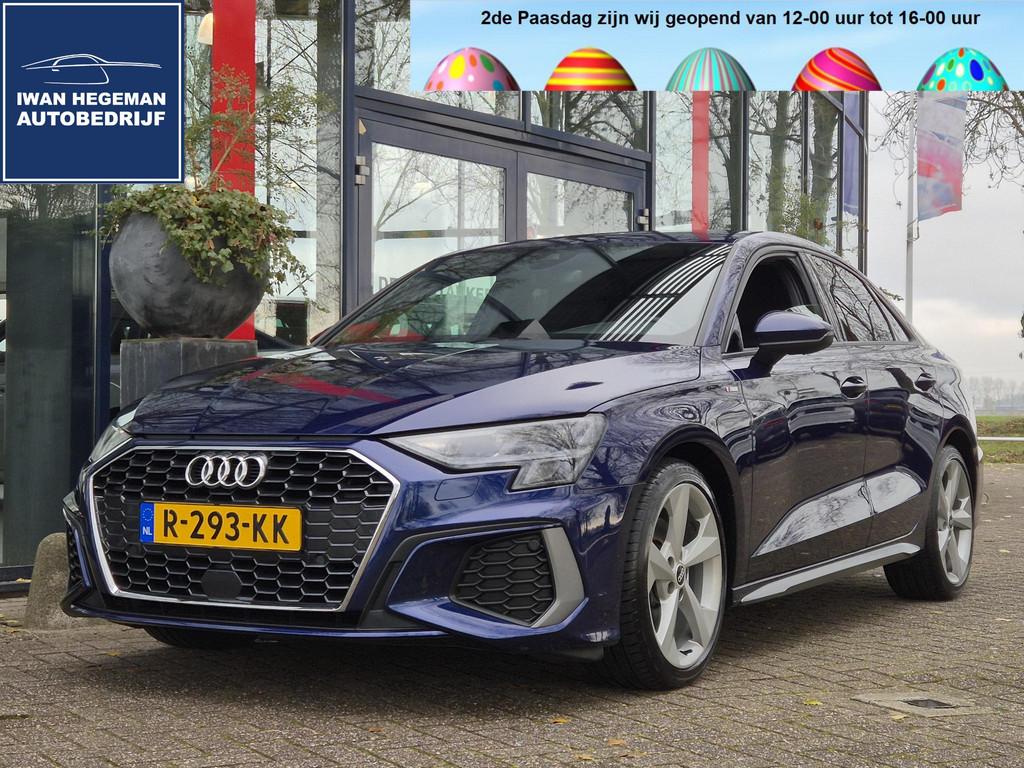 Audi A3 Limousine 35 TFSI S edition AUTOMAAT | Airco | Navig, 12 maanden, Stof, 4 cilinders, Blauw