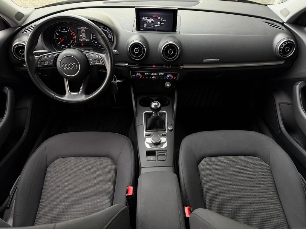 Audi A3 Limousine 1.0 TFSI Pro Line|Black on Black|Rijklaar, Auto's, Voorwielaandrijving, 1160 kg, Gebruikt, Navigatiesysteem