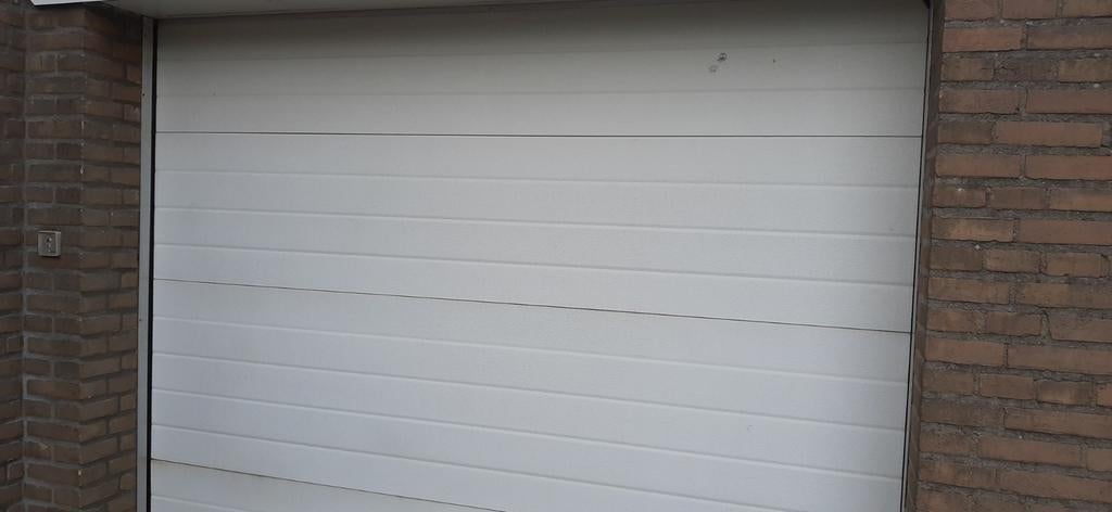 Garagedeur, sectionaaldeur, Doe-het-zelf en Verbouw, Deuren en Horren, Gebruikt, Garagedeur, 215 cm of meer, 120 cm of meer, Ophalen