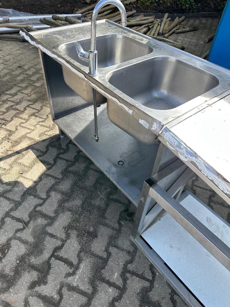 RVS keuken werktafel (2x) en spoelunit (1x), Ophalen, Gebruikt, 50 tot 100 cm, Vijf personen of meer