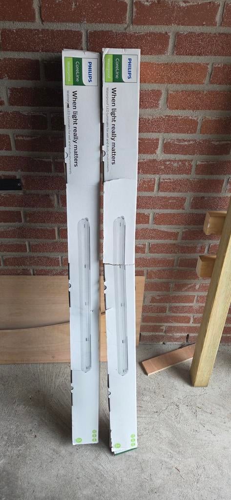 Philips CoreLine LED armaturen 2x 120cm en 1x 150cm, Ophalen