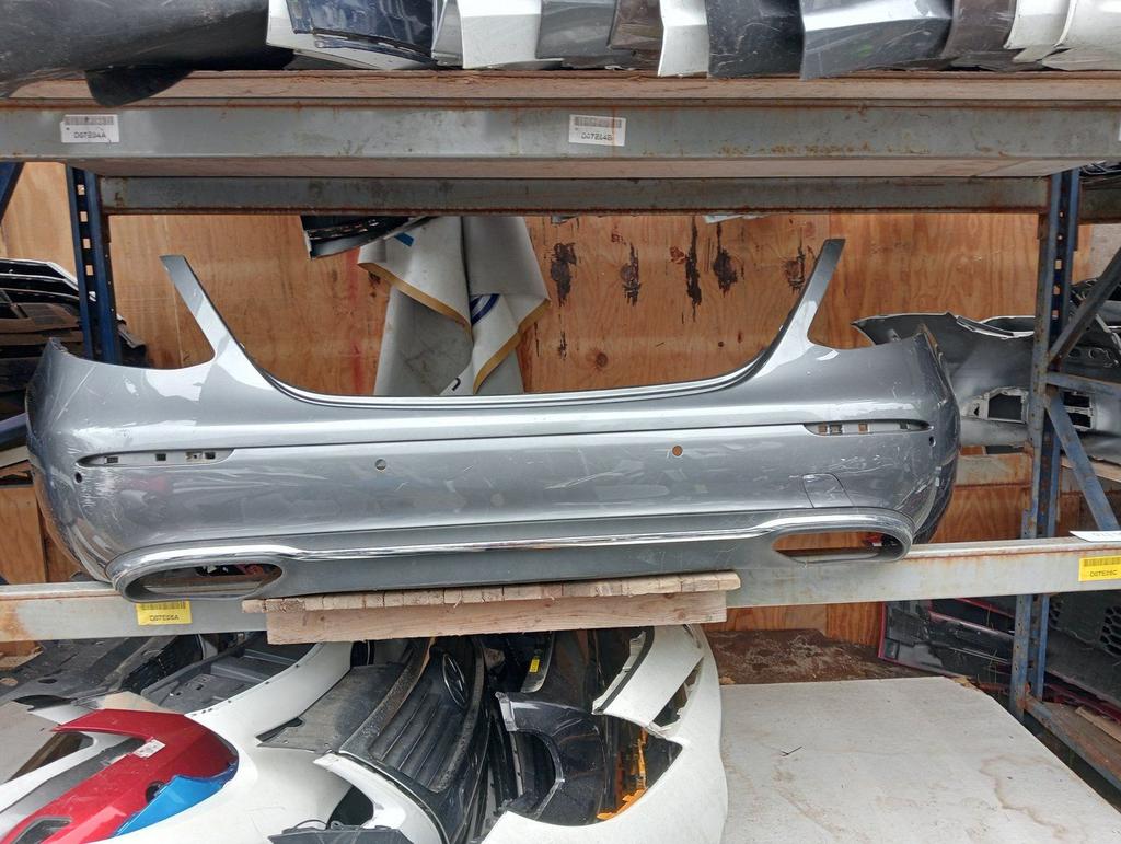W213 Sedan Achterbumper Diffuser Zilver Grijs Origineel, Auto-onderdelen, Carrosserie en Plaatwerk, Gebruikt, -, Ophalen of Verzenden