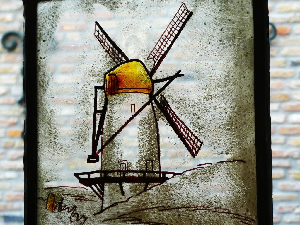 Antiek glas in lood raamhanger een oranje molen, Ophalen of Verzenden