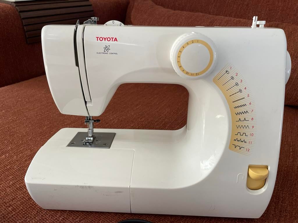 Toyota SE12 RS2000 naaimachine, Ophalen of Verzenden, Gebruikt, Naaimachine, Overige merken