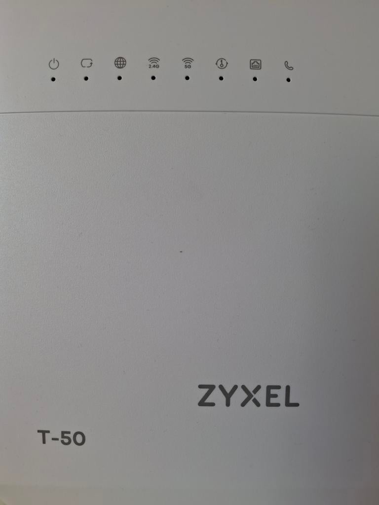 Zyxel T-50, Computers en Software, Routers en Modems, Ophalen, Zo goed als nieuw, Router met modem, Zyxel