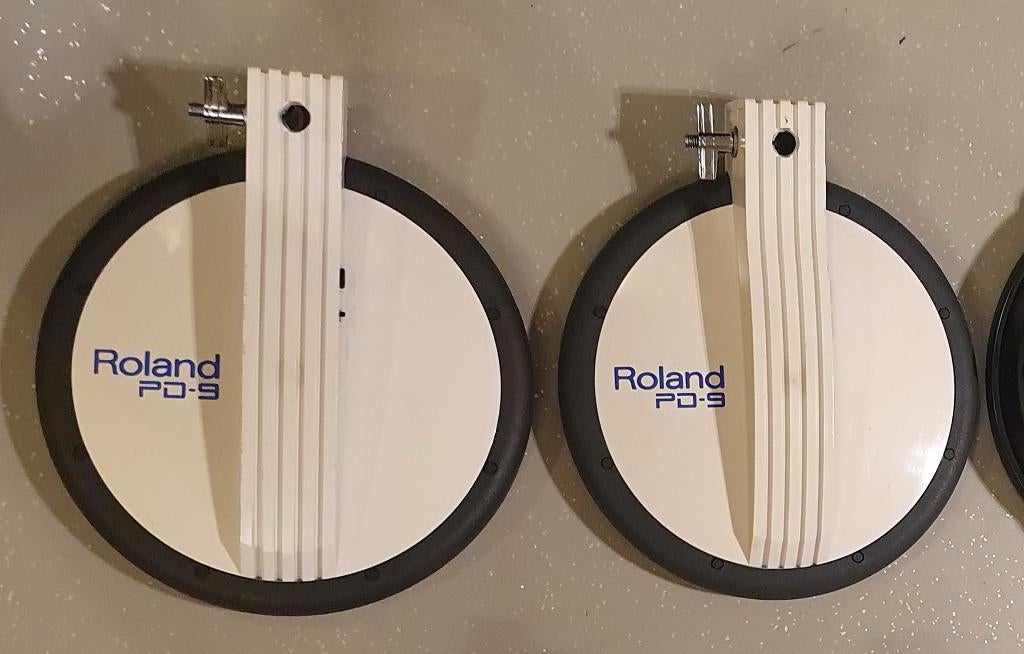 Roland PD9 witte pads, dual trigger, 1 tomhouder voor rack., Muziek en Instrumenten, Ophalen of Verzenden, Zo goed als nieuw, Roland