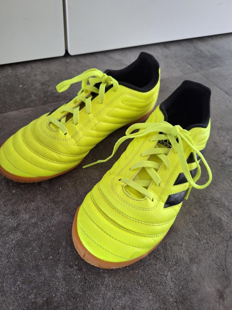 Zgan! prachtige gele voetbalschoenen van Adidas maat
38 2/3!, Adidas, Sportschoenen, Ophalen of Verzenden, Zo goed als nieuw