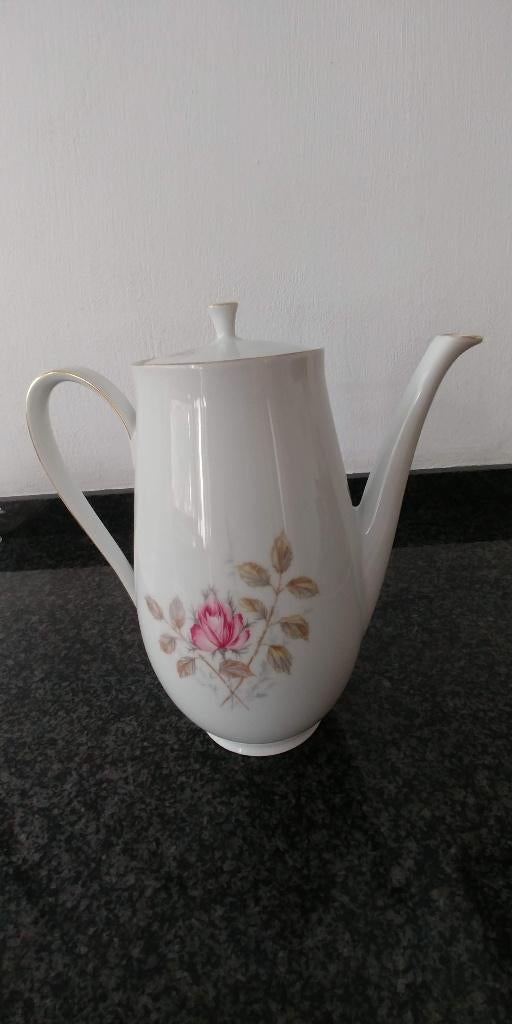 Bavaria Schumann Arzberg rozen servies 35 delen, Huis en Inrichting, Keuken | Servies, Gebruikt, Schaal of Schalen, Overige stijlen