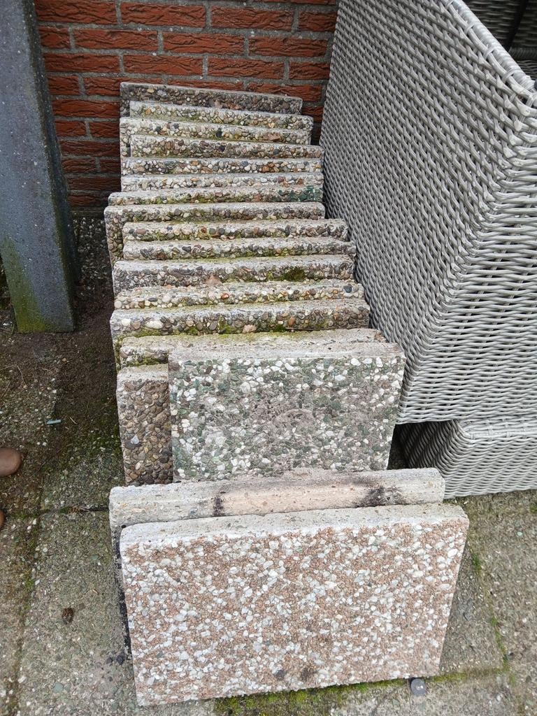 Grindtegels gratis 15 stuks, Tuin en Terras, Ophalen of Verzenden, Gebruikt, Beton, Terrastegels