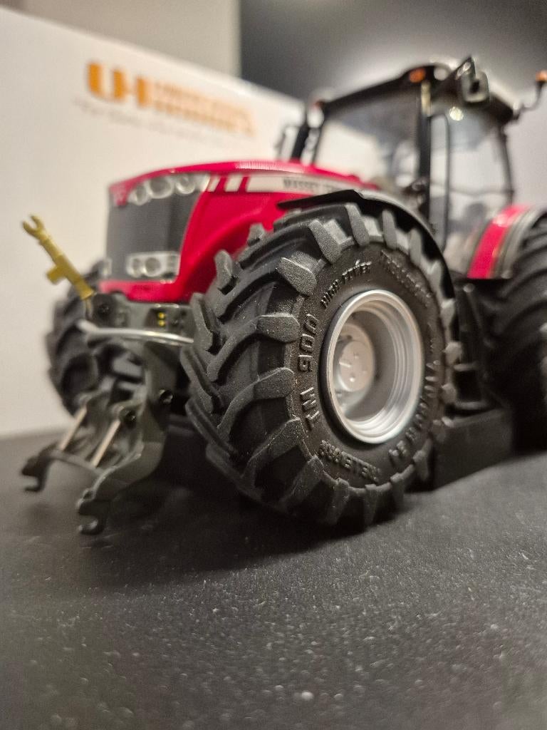 MASSEY FERGUSON 8680, Ophalen of Verzenden, Zo goed als nieuw, Tractor of Landbouw, Universal Hobbies