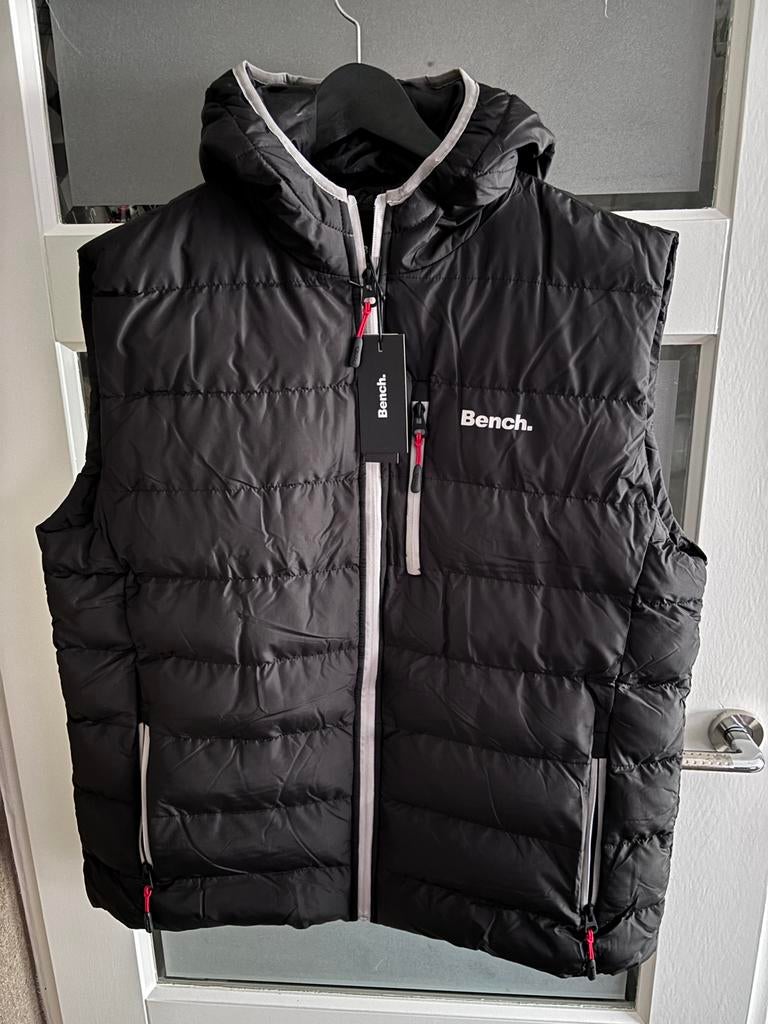 Bench. Heren bodywarmer Maat L Nieuw, Kleding | Heren, Bodywarmers, Ophalen of Verzenden, Nieuw, Maat 52/54 (L), Zwart
