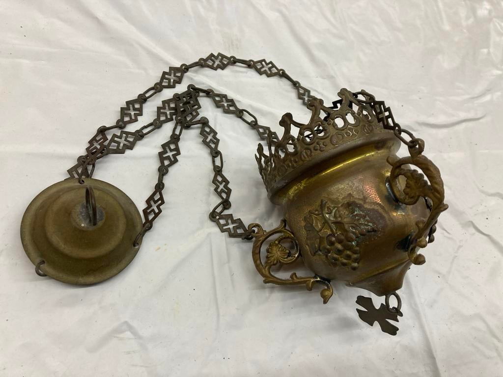 Antieke Koperen Hangende Kandelaar met Druivenmotief, Ophalen