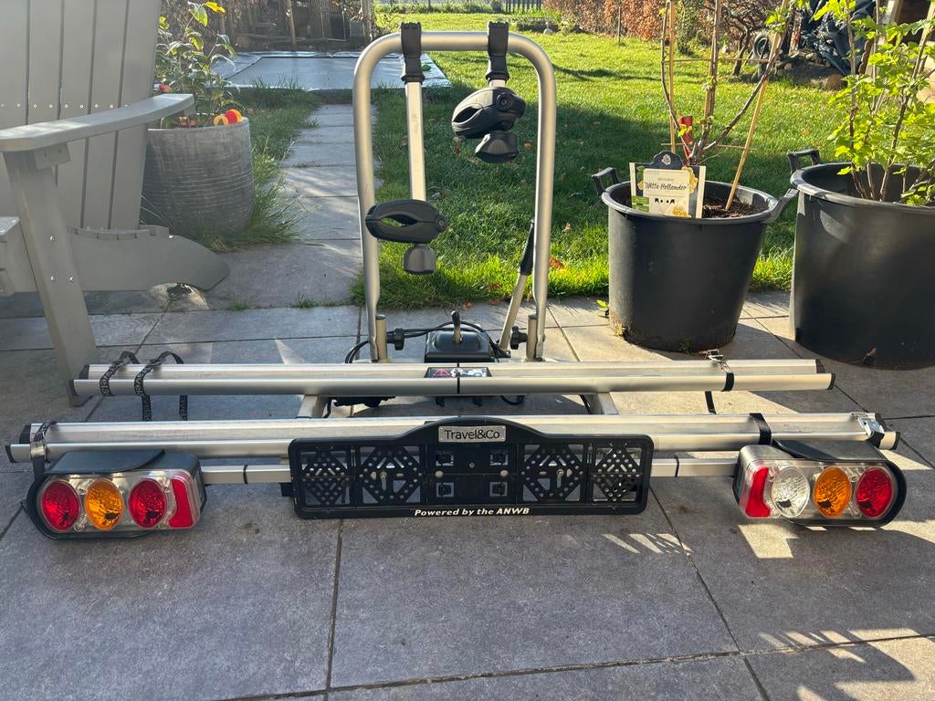 Travel & Co fietsendrager - 2 elektrische fietsen, Auto diversen, Fietsendragers, Gebruikt, Trekhaakdrager, 2 fietsen, Ophalen