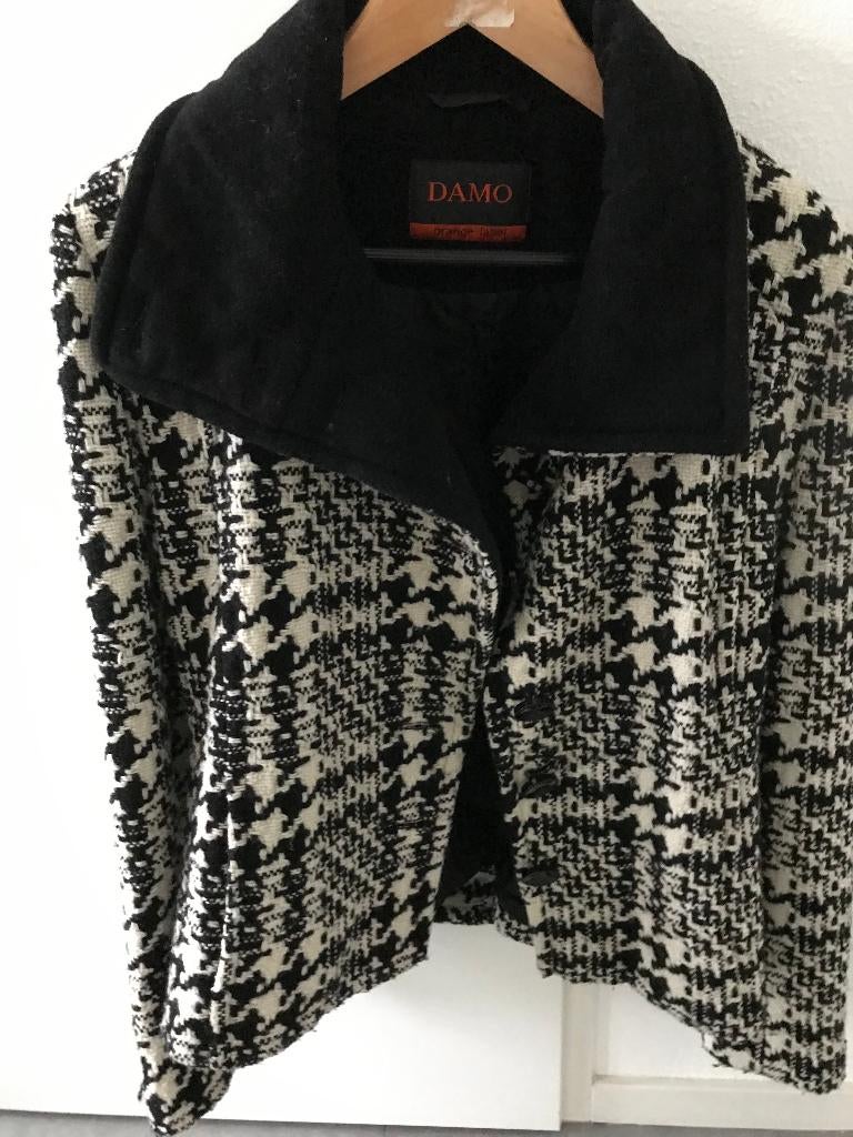 Korte, wollen jas, maat 40, Kleding | Dames, Ophalen of Verzenden, Zo goed als nieuw, Maat 38/40 (M), Zwart