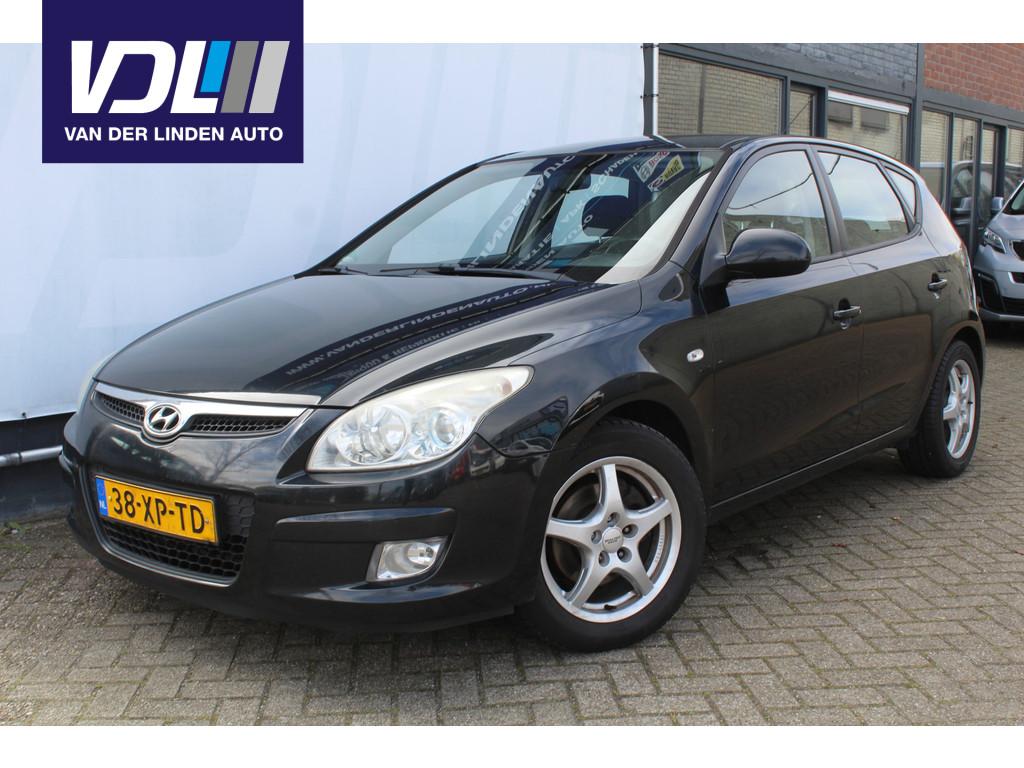 Hyundai i30 1.6 CRDi Dynamic (bj 2007), Stof, Gebruikt, 4 cilinders, 116 pk