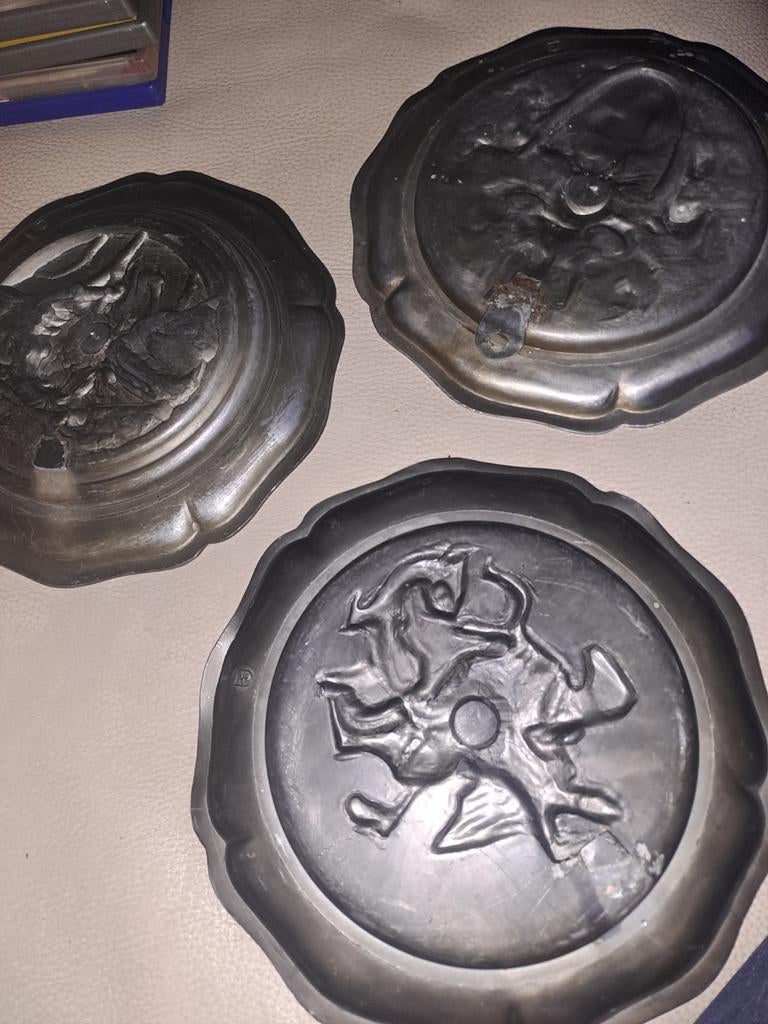 Set van 3 antieke tinnen sierborden - St. George, Antiek en Kunst, Ophalen of Verzenden