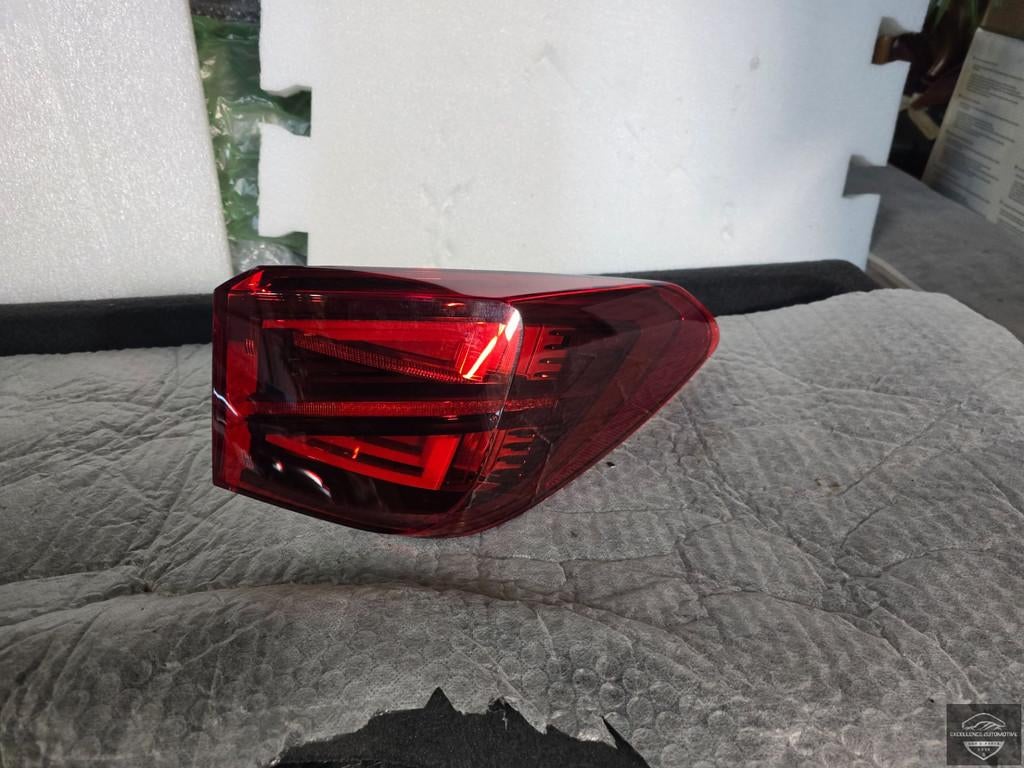 Cupra Leon 5FA Facelift Led Achterlicht Rechts 5FA945208D, Auto-onderdelen, Verlichting, Gebruikt, Autovia A-2, Km 585 585
08760  Martorell, ES