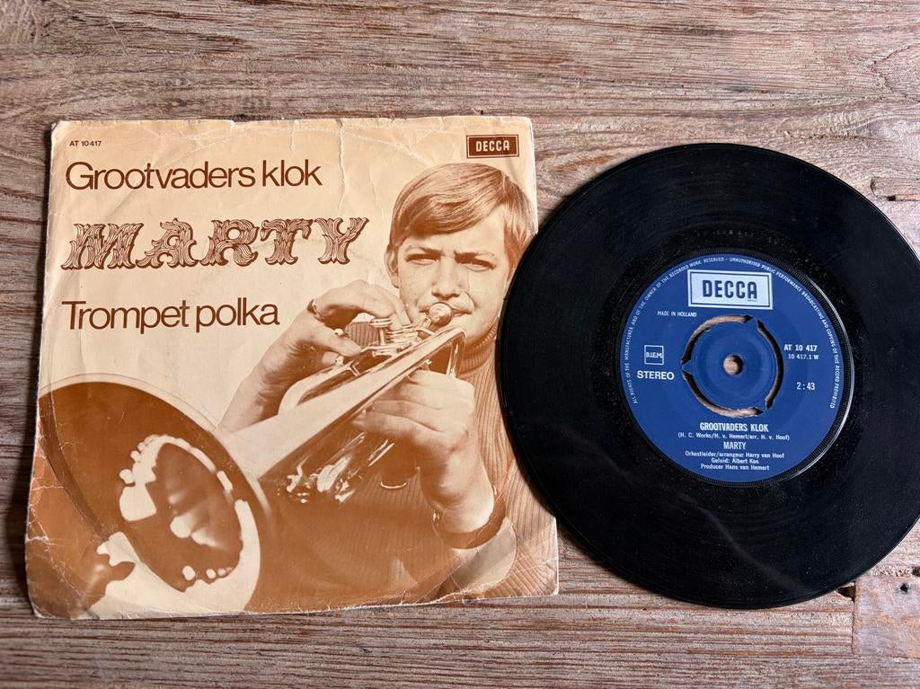 Harry - Grootvaders klok / Trompet polka vinyl single, Ophalen of Verzenden, Gebruikt, 7 inch, Levenslied of Smartlap