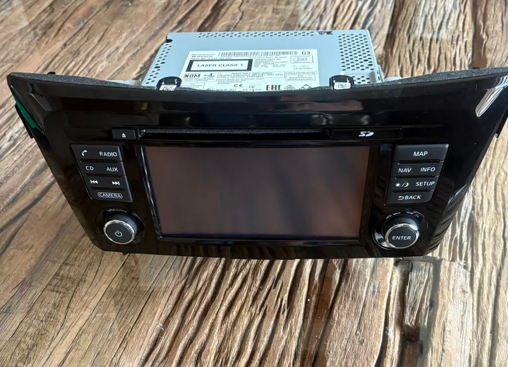 Originele Nissan Qashqai radio navigatie cd speler, Auto diversen, Ophalen of Verzenden, Zo goed als nieuw
