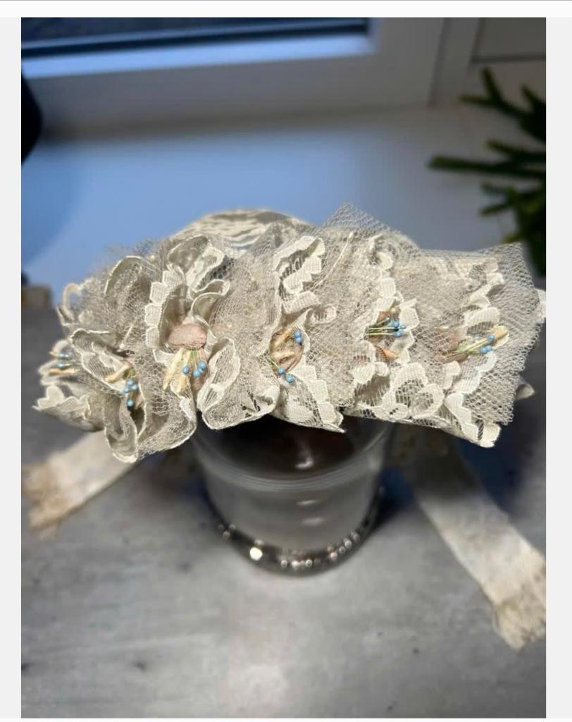 Heel oud antiek poppen mutsje, Verzamelen, Poppen, Gebruikt, Ophalen of Verzenden, X, Kleertjes