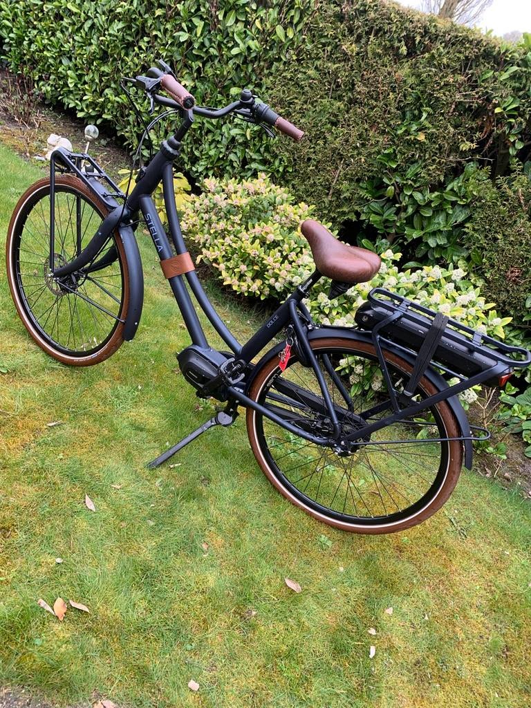 Prachtige Stella Dolce darkblue 2024 damesfiets MIDDENMOTOR, Fietsen en Brommers, Elektrische fietsen, Zo goed als nieuw, Overige merken
