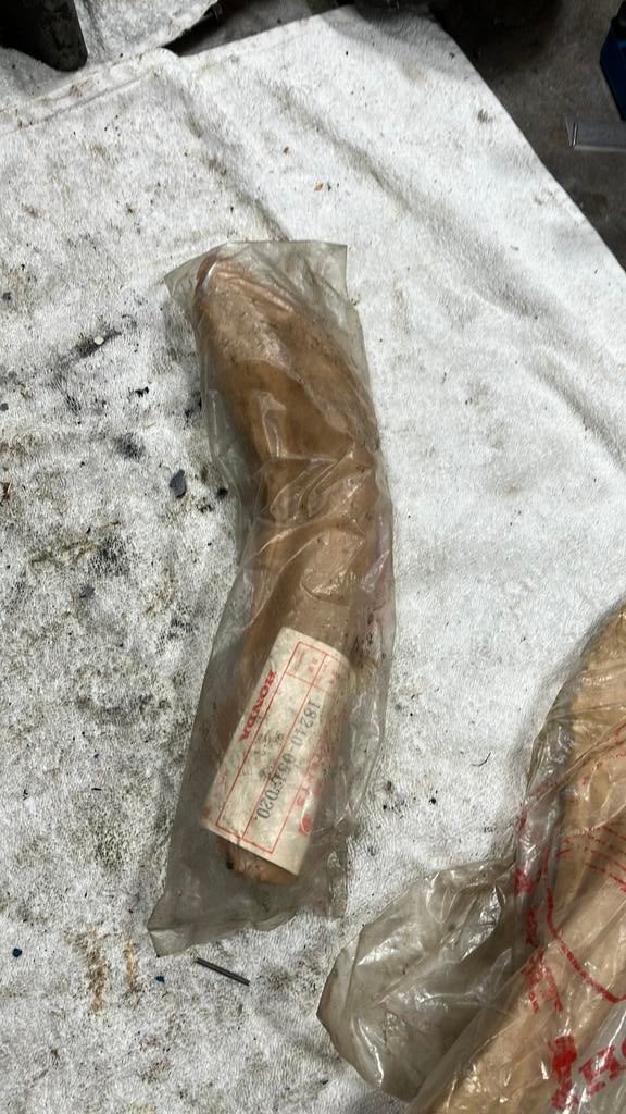 Honda ss50 cd50 hitteschild nos, Fietsen en Brommers, Brommeronderdelen | Oldtimers, Ophalen of Verzenden, Nieuw, Uitlaat, Overige merken