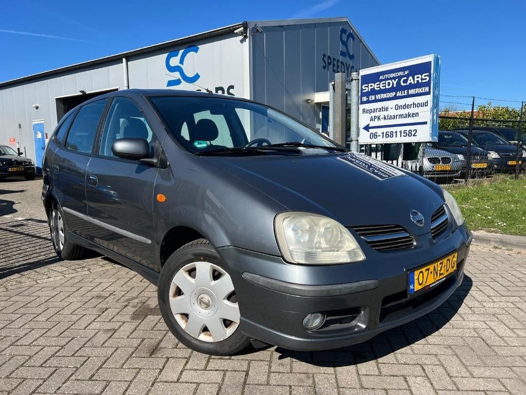 Nissan Almera Tino 1.8 2004 Clima PDC Camera Trekhaak, Stof, 4 cilinders, Almera Tino, Origineel Nederlands