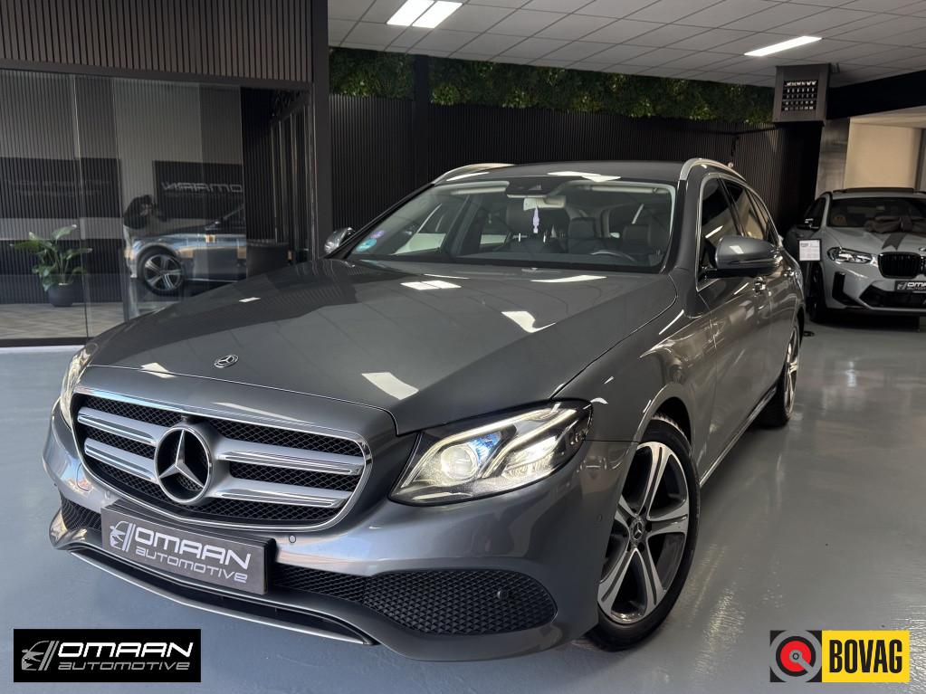 Mercedes-Benz E-Klasse Estate E200 AMG 360 CARPLAY BTW AUTO, Automaat, Gebruikt, 4 cilinders, Leder en Stof