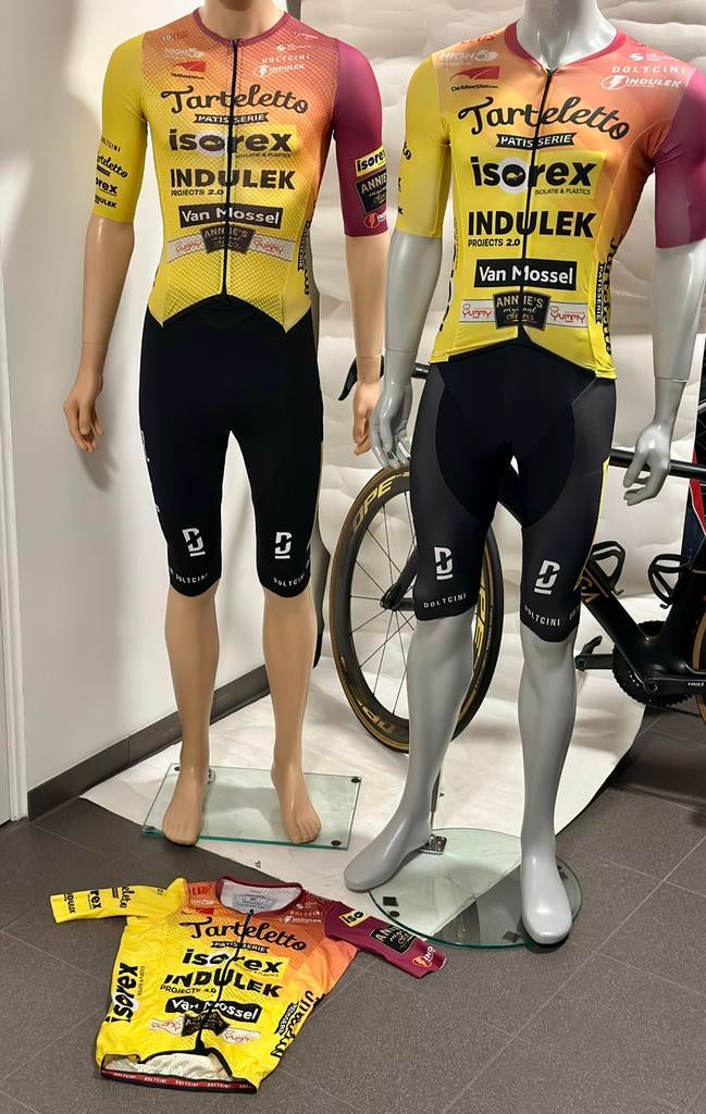 Wielrenkleding wielrenbroek wielrenshirt maat S / M Doltcini, Ophalen of Verzenden, Zo goed als nieuw, Bovenkleding, Heren