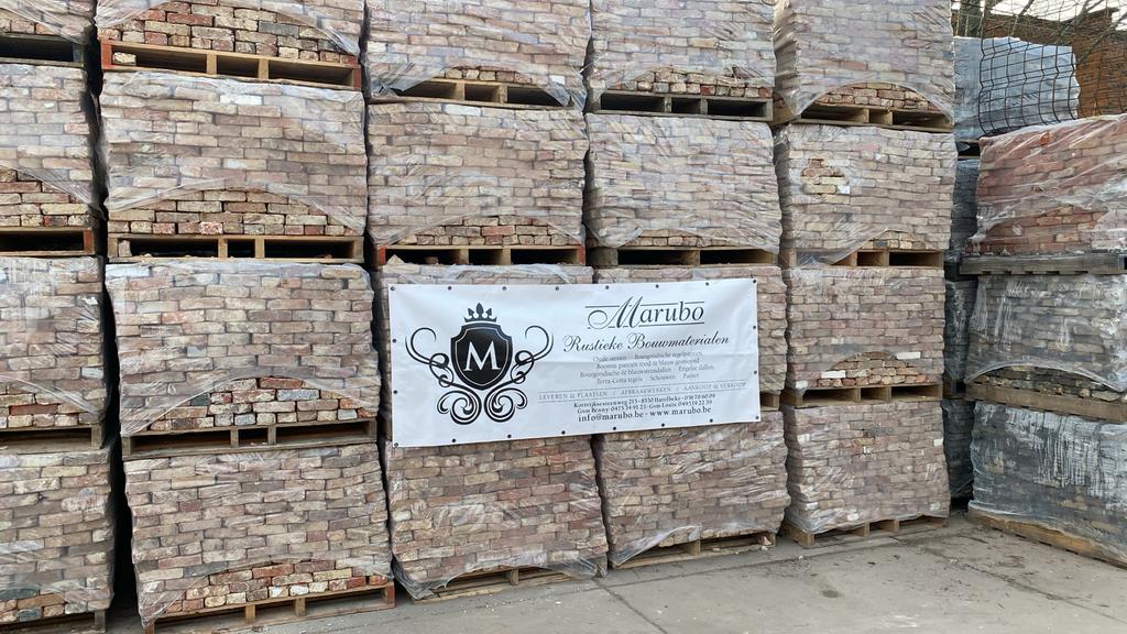 Klampsteen & Paepesteen - Authentieke Gevelstenen, Ophalen of Verzenden, Gebruikt, Bakstenen