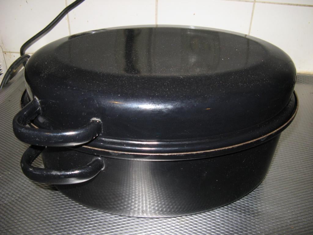Wildbraadpan emaille ovaal zwart 34 cm, Huis en Inrichting, Keuken | Potten en Pannen, Gebruikt, Koekenpan of Braadpan, Overige materialen