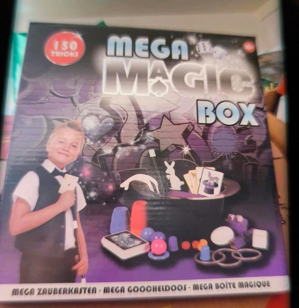 goochelen Mega magic doos Goocheldoos, Ophalen of Verzenden, Zo goed als nieuw