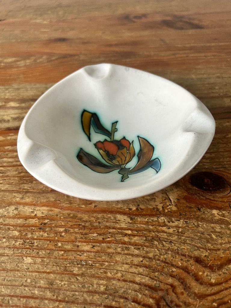 Asbak / schaal - Flora Plateel - decor Rimini, Antiek en Kunst, Ophalen of Verzenden