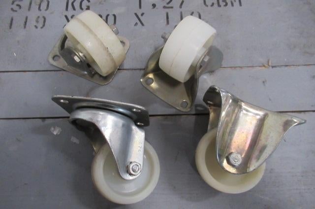 SET van 2x bok en 2x zwenkwiel 75 mm. Gebruikt SETPRIJS., Doe-het-zelf en Verbouw, Zwenkwielen, Ophalen of Verzenden, Gebruikt