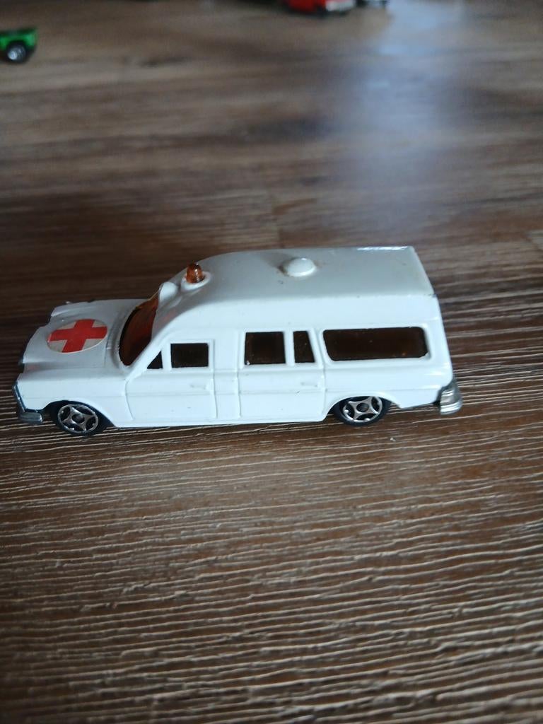 Norev mini jet ambulance Mercedes zgan, Ophalen of Verzenden, Zo goed als nieuw, Overige merken
