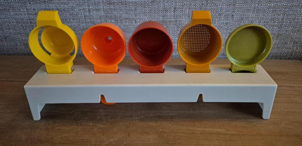 Tupperware Wandrekje met maatlepelset Diverse kleuren, Ophalen of Verzenden, Zo goed als nieuw, Geel, Overige typen