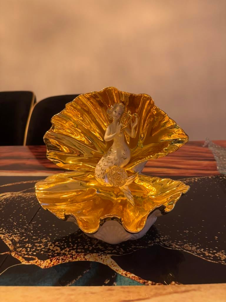 Capodimonte beeldje zeemeermin in schelp, Ophalen of Verzenden, Zo goed als nieuw, Mens