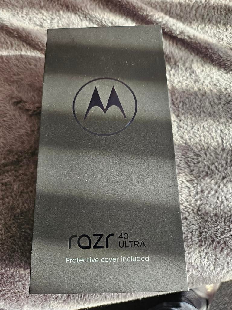 Te koop Motorola razr 4.0 ultra, Telecommunicatie, Mobiele telefoons | Motorola, Overige modellen, Zwart, Ophalen of Verzenden