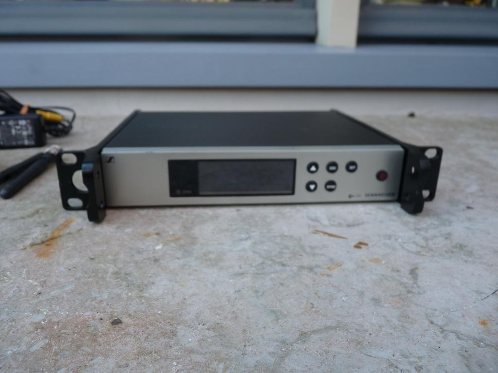 Sennheiser EW100 G4 beltpack set B band perfecte staat, Ophalen, Zo goed als nieuw, Instrumentmicrofoon, Draadloos